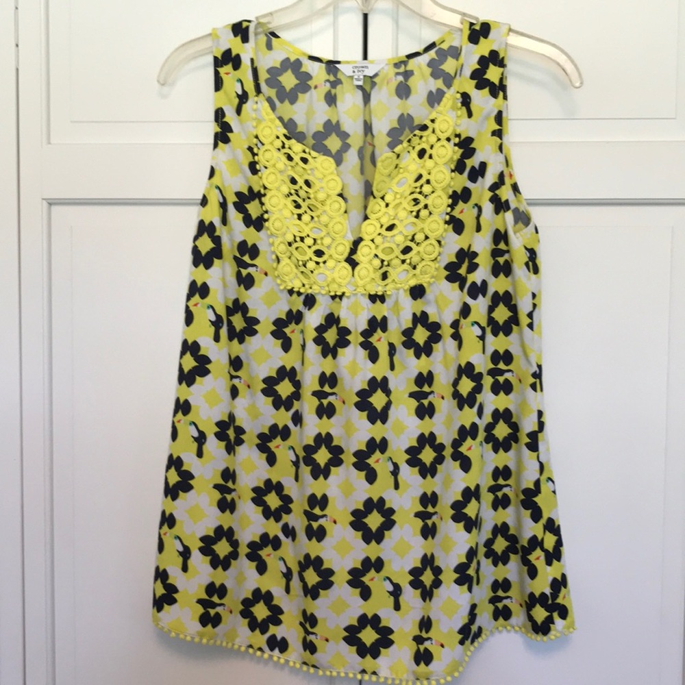Crown & ivy Top